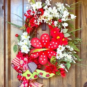 !!!LADYBUG WREATH SOOO CUTE!!!